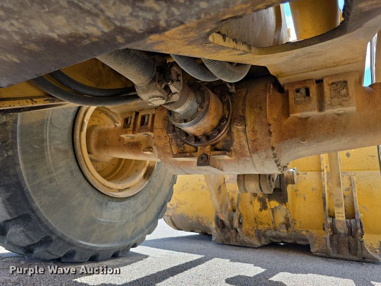 image for item EG9839 1990 Caterpillar 966F wheel loader