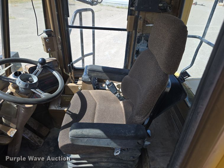 image for item EG9839 1990 Caterpillar 966F wheel loader