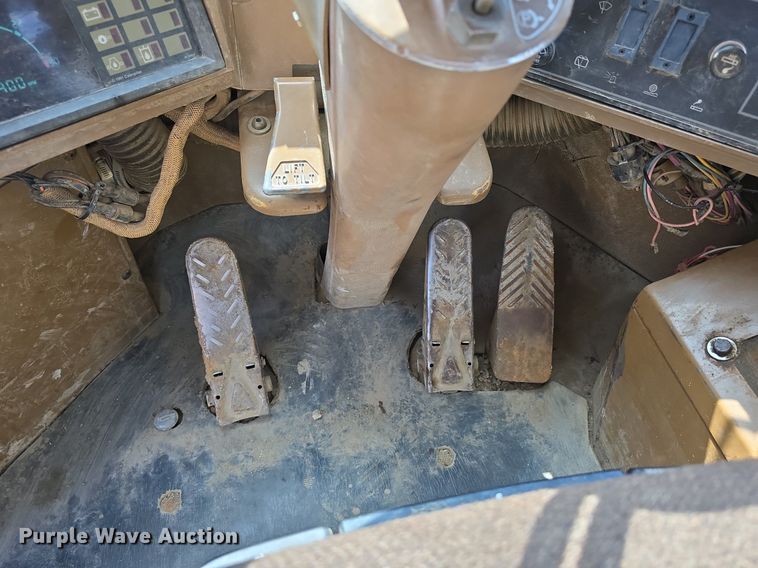 image for item EG9839 1990 Caterpillar 966F wheel loader