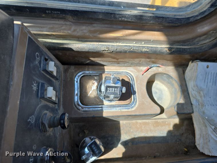 image for item EG9839 1990 Caterpillar 966F wheel loader