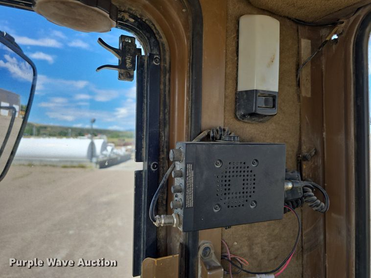 image for item EG9839 1990 Caterpillar 966F wheel loader