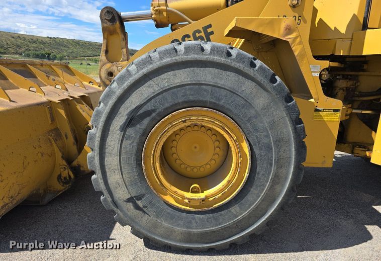 image for item EG9839 1990 Caterpillar 966F wheel loader