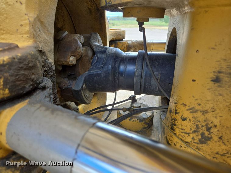 image for item EG9840 2012 Caterpillar 740B haul truck