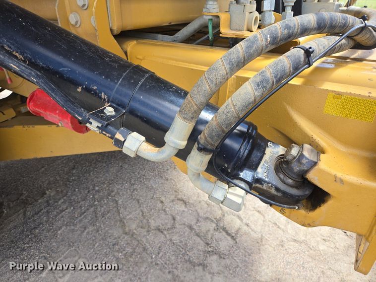 image for item EG9840 2012 Caterpillar 740B haul truck