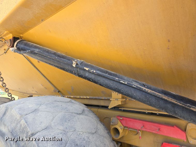 image for item EG9840 2012 Caterpillar 740B haul truck