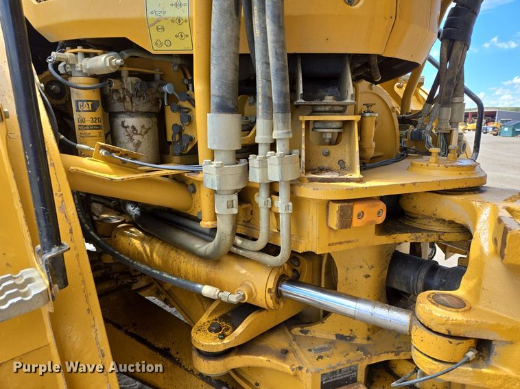 image for item EG9840 2012 Caterpillar 740B haul truck