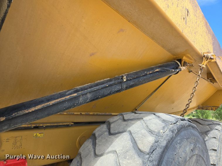 image for item EG9840 2012 Caterpillar 740B haul truck