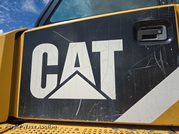 image for item EG9840 2012 Caterpillar 740B haul truck