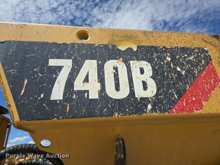 image for item EG9840 2012 Caterpillar 740B haul truck