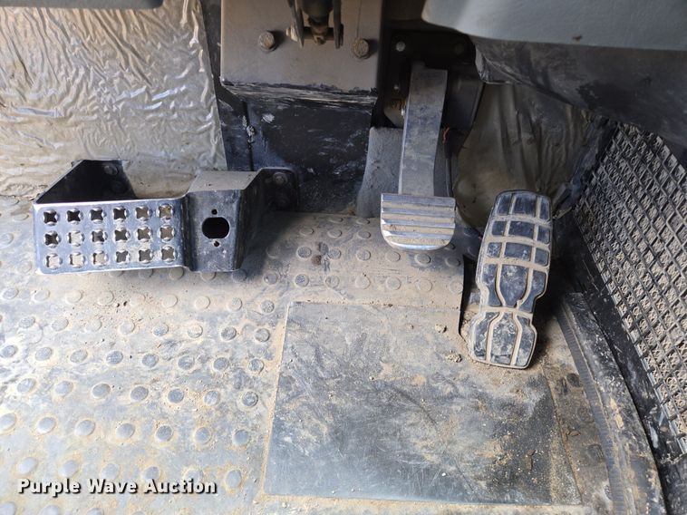 image for item EG9840 2012 Caterpillar 740B haul truck