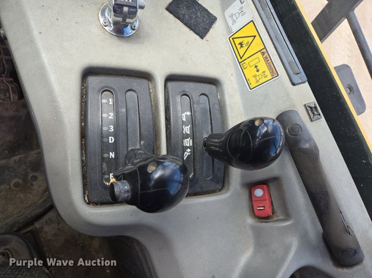 image for item EG9840 2012 Caterpillar 740B haul truck