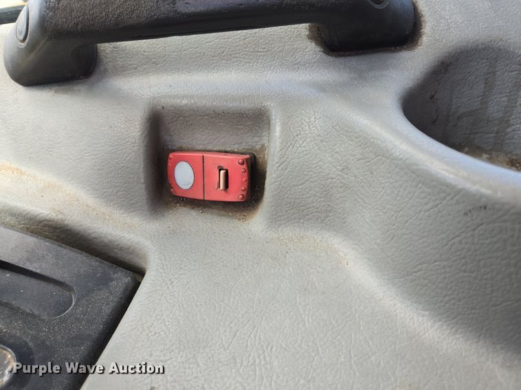 image for item EG9840 2012 Caterpillar 740B haul truck