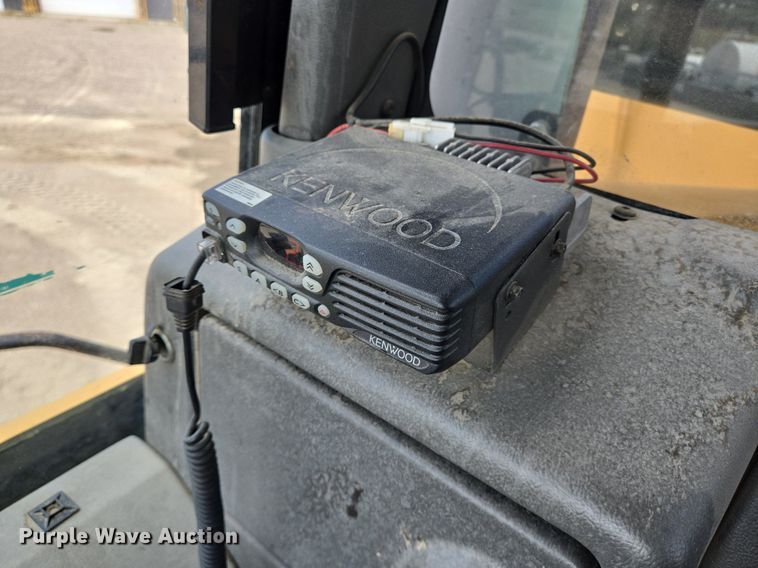 image for item EG9840 2012 Caterpillar 740B haul truck