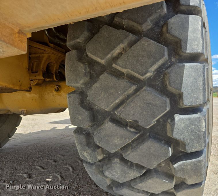 image for item EG9840 2012 Caterpillar 740B haul truck