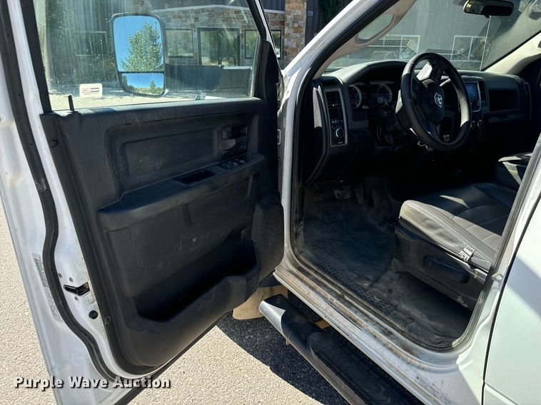 image for item EG9841 2016 Dodge Ram 4500 Crew Cab utility / service truck