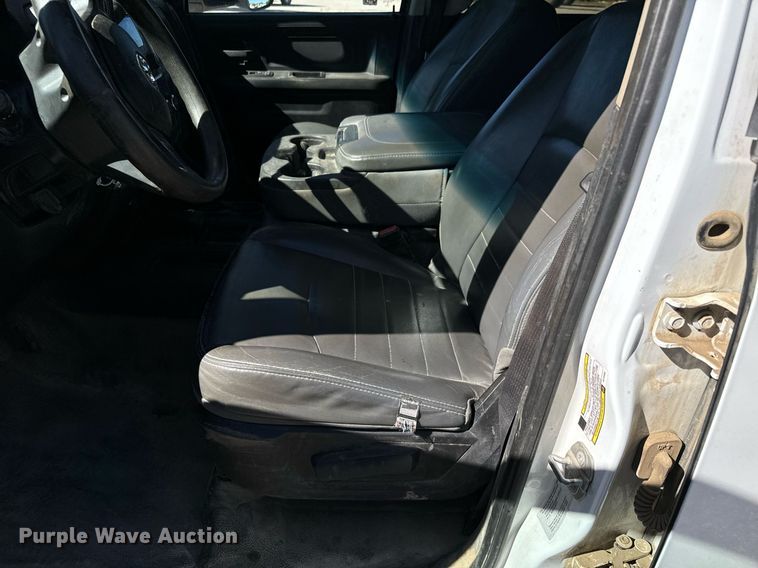 image for item EG9841 2016 Dodge Ram 4500 Crew Cab utility / service truck