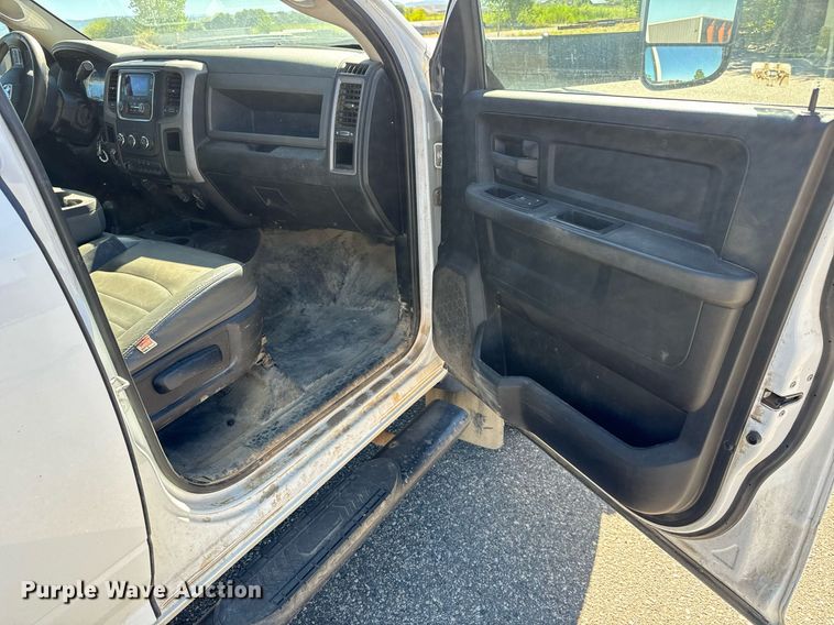 image for item EG9841 2016 Dodge Ram 4500 Crew Cab utility / service truck