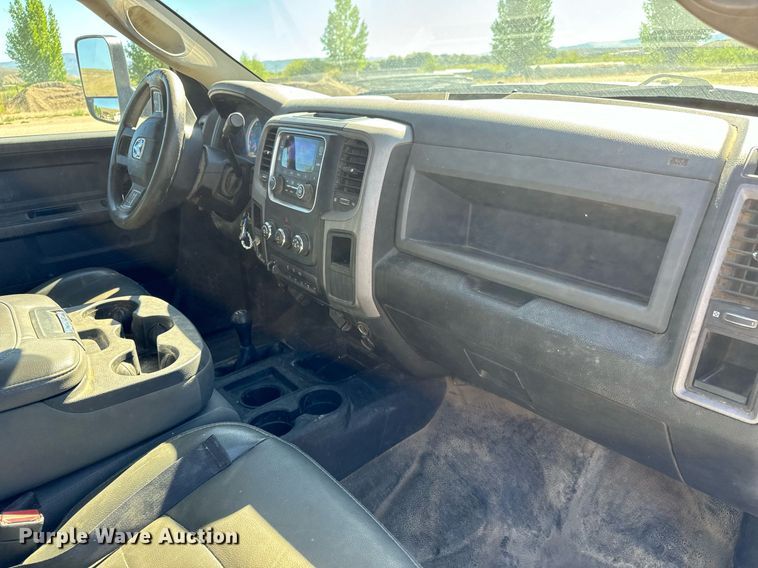 image for item EG9841 2016 Dodge Ram 4500 Crew Cab utility / service truck