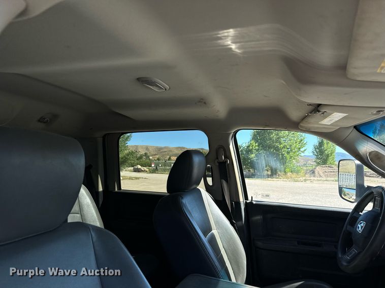 image for item EG9841 2016 Dodge Ram 4500 Crew Cab utility / service truck