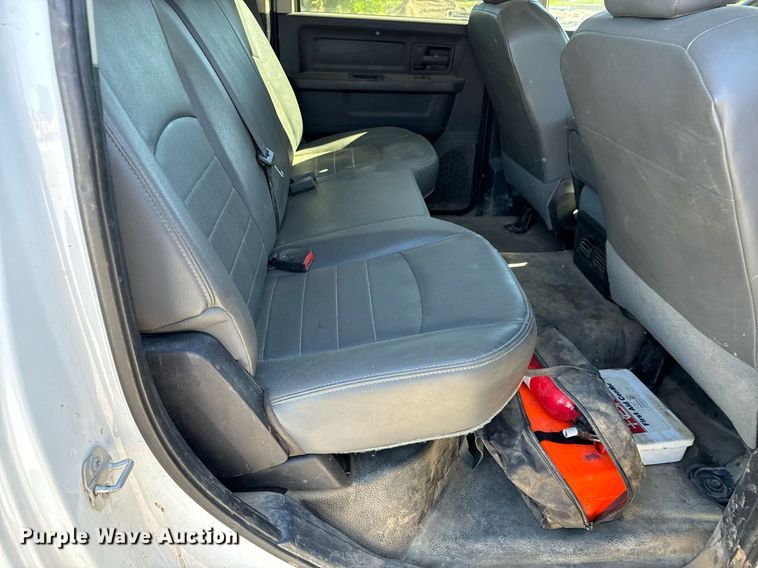 image for item EG9841 2016 Dodge Ram 4500 Crew Cab utility / service truck