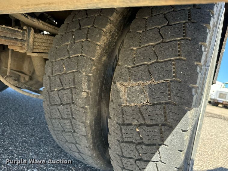 image for item EG9841 2016 Dodge Ram 4500 Crew Cab utility / service truck