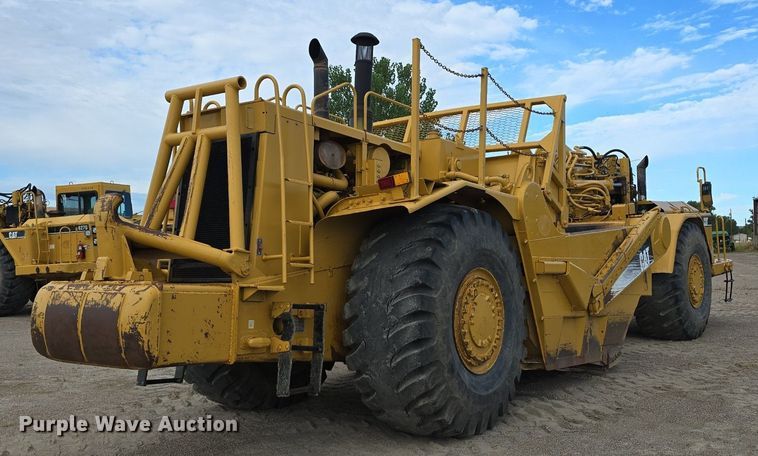 image for item EG9845 2004 Caterpillar 627G conventional scraper 