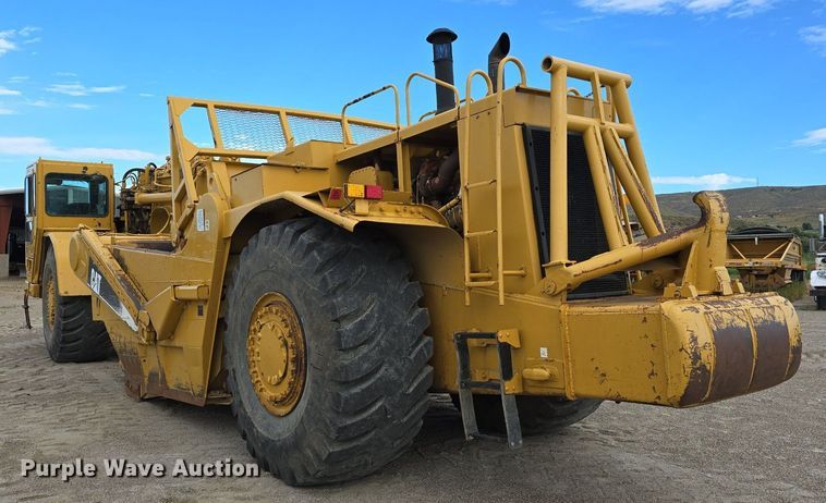 image for item EG9845 2004 Caterpillar 627G conventional scraper 