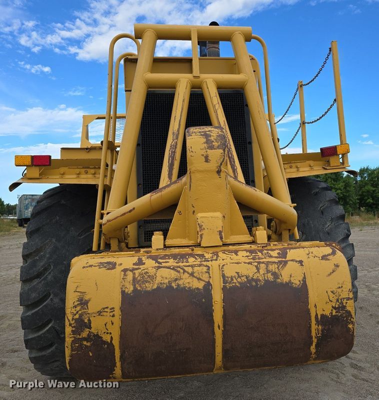 image for item EG9845 2004 Caterpillar 627G conventional scraper 