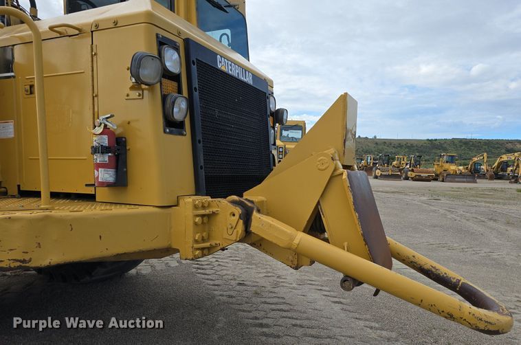 image for item EG9845 2004 Caterpillar 627G conventional scraper 