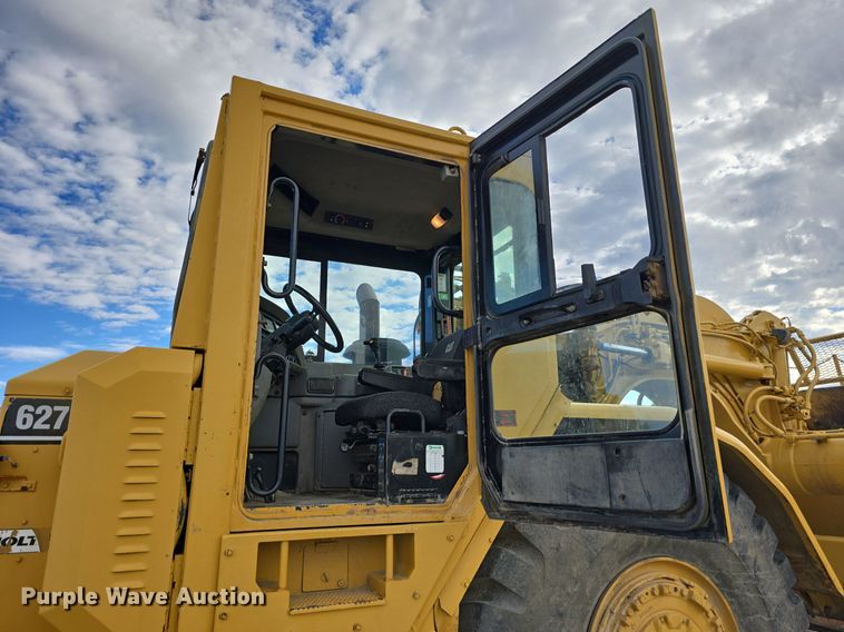 image for item EG9845 2004 Caterpillar 627G conventional scraper 