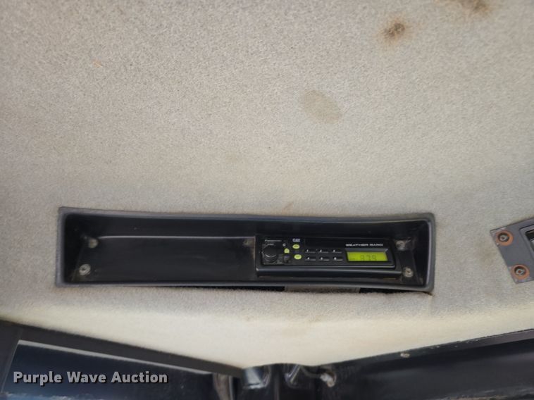 image for item EG9845 2004 Caterpillar 627G conventional scraper 