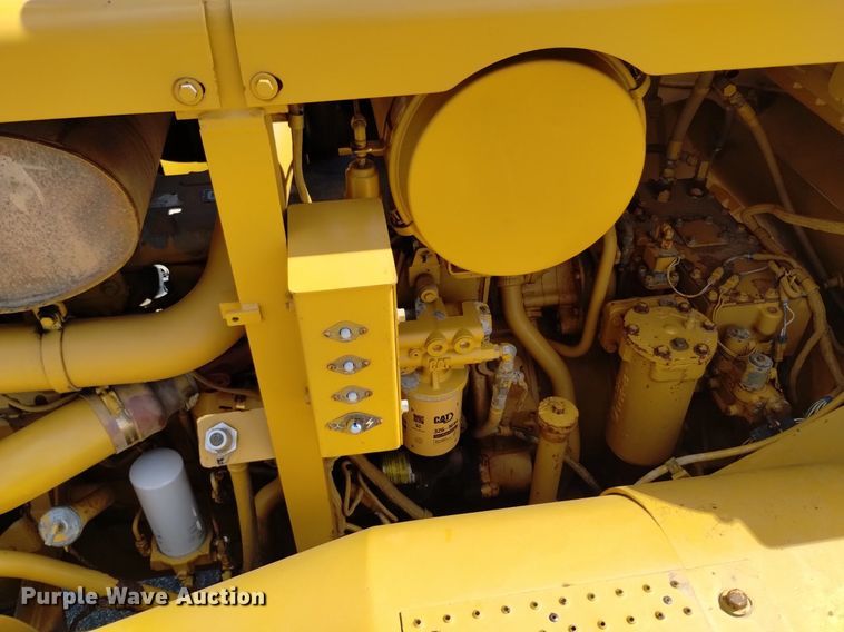 image for item EG9845 2004 Caterpillar 627G conventional scraper 