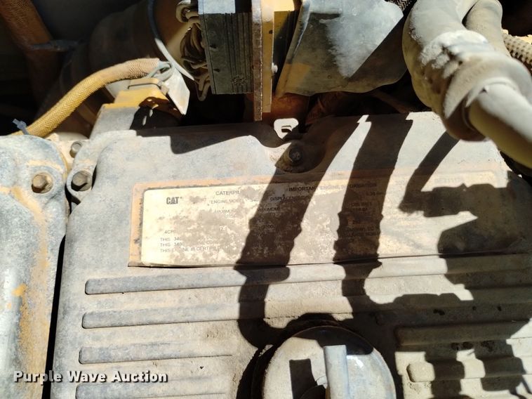 image for item EG9845 2004 Caterpillar 627G conventional scraper 