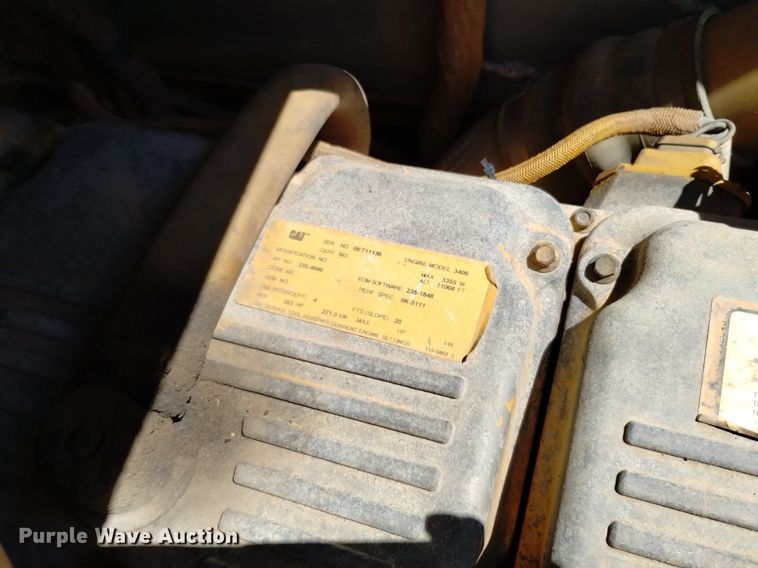 image for item EG9845 2004 Caterpillar 627G conventional scraper 