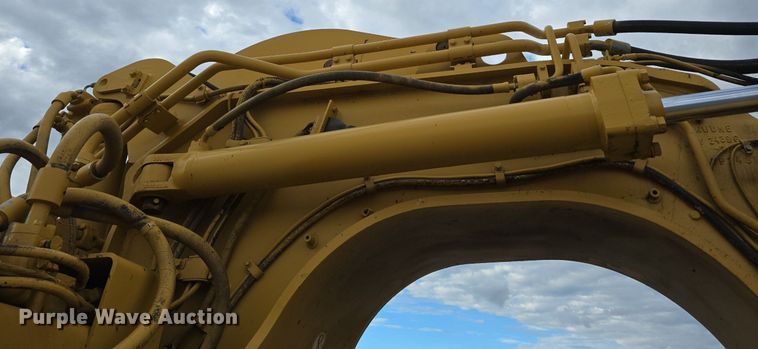 image for item EG9846 2004 Caterpillar 627G conventional scraper 