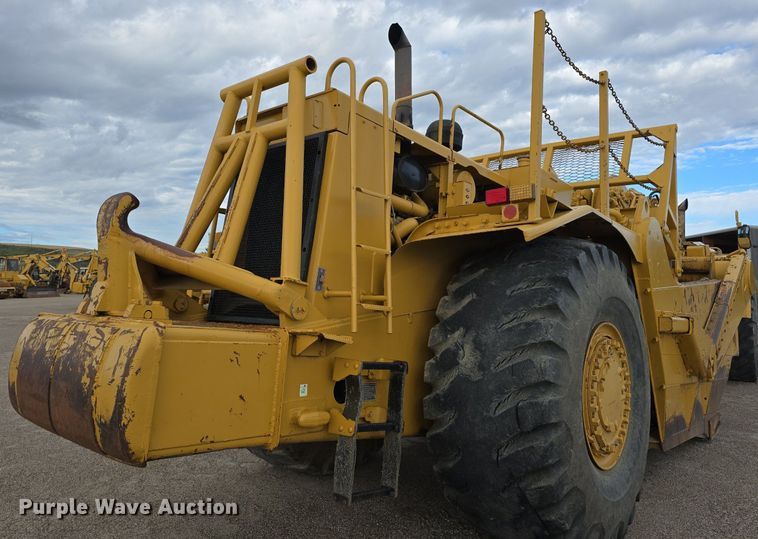 image for item EG9846 2004 Caterpillar 627G conventional scraper 