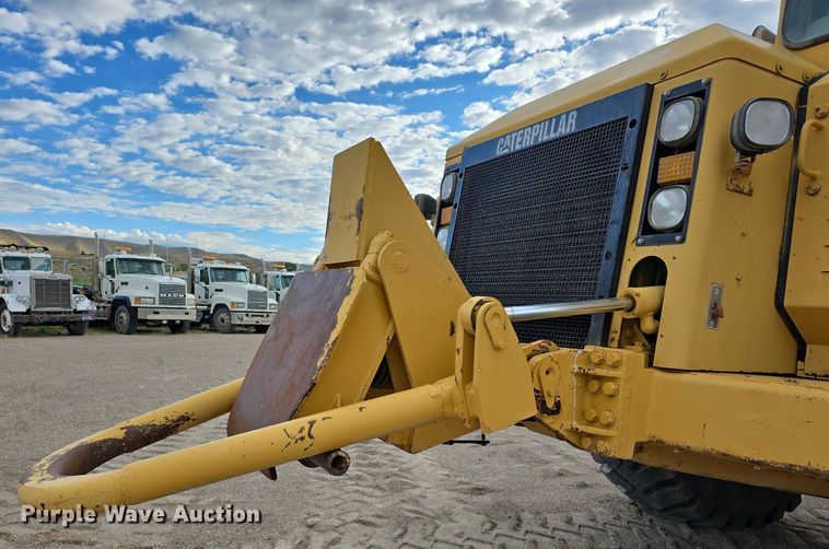 image for item EG9846 2004 Caterpillar 627G conventional scraper 