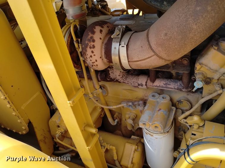 image for item EG9846 2004 Caterpillar 627G conventional scraper 