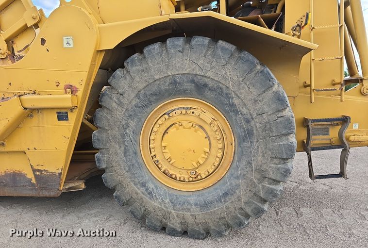 image for item EG9846 2004 Caterpillar 627G conventional scraper 