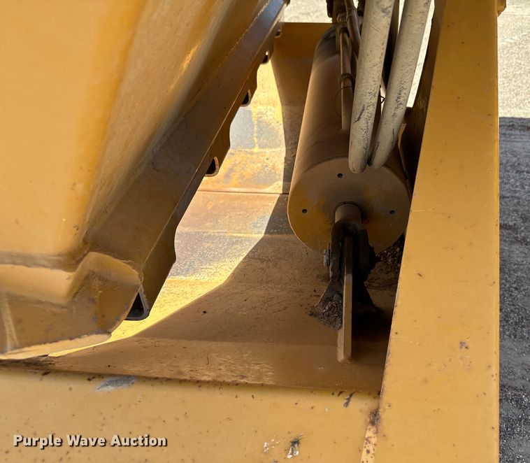 image for item EG9847 2014 Load King 2060-40-2 bottom dump trailer