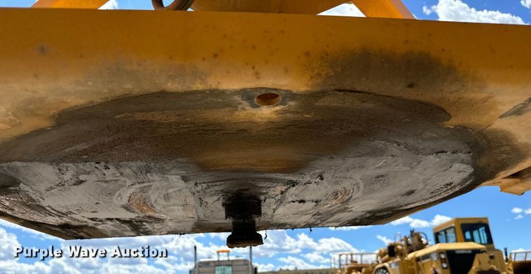 image for item EG9847 2014 Load King 2060-40-2 bottom dump trailer