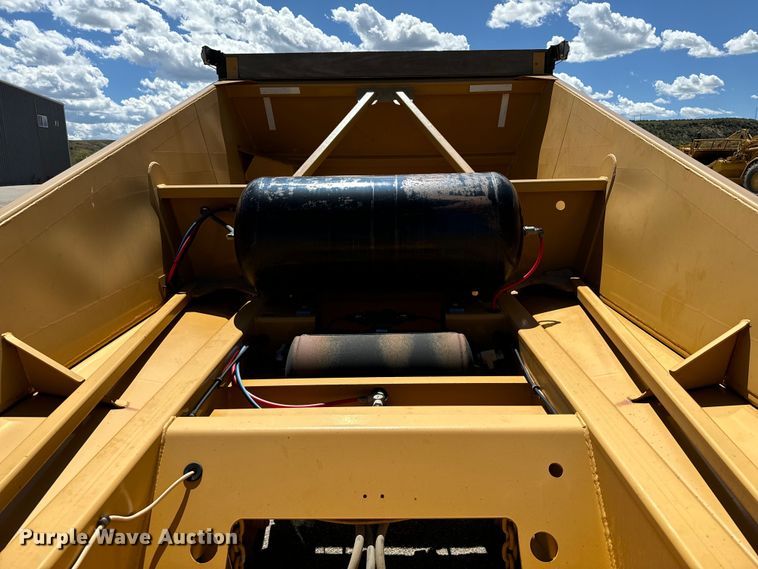 image for item EG9847 2014 Load King 2060-40-2 bottom dump trailer