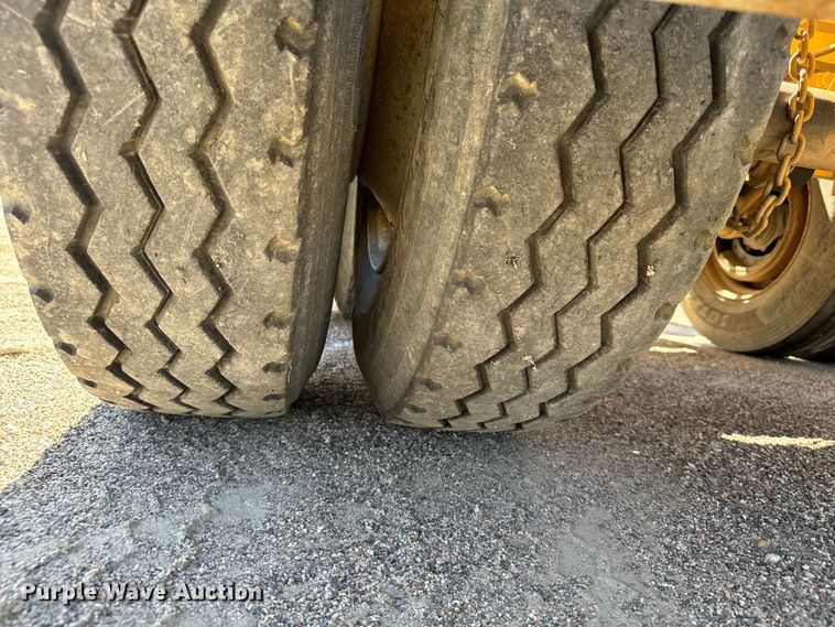 image for item EG9847 2014 Load King 2060-40-2 bottom dump trailer