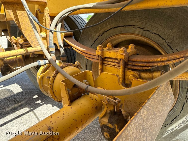 image for item EG9848 2004 Load King 2066-40-2 bottom dump trailer