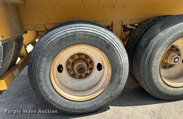 image for item EG9848 2004 Load King 2066-40-2 bottom dump trailer