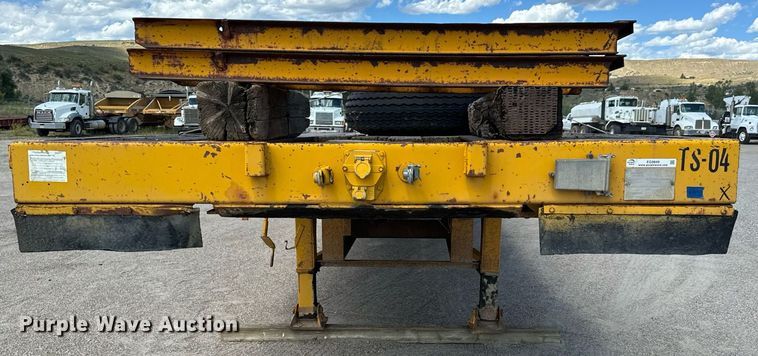 image for item EG9849 1981 General Float drop deck equipment trailer
