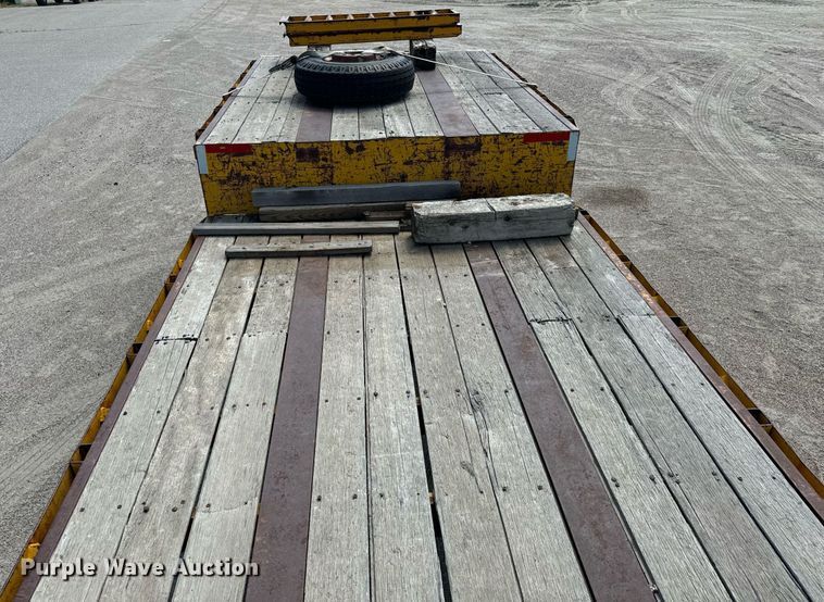 image for item EG9849 1981 General Float drop deck equipment trailer
