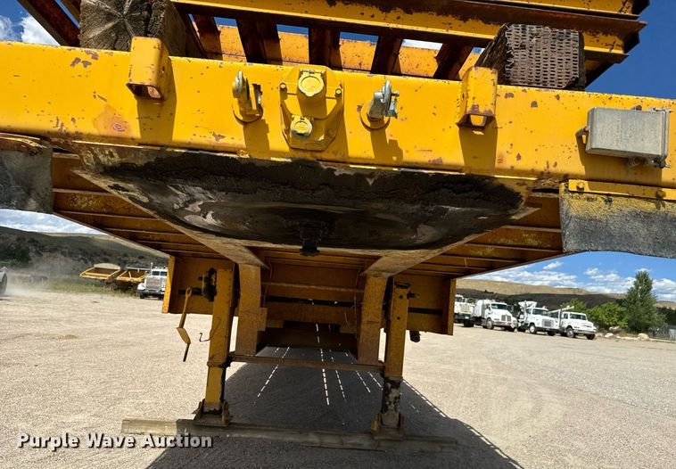 image for item EG9849 1981 General Float drop deck equipment trailer