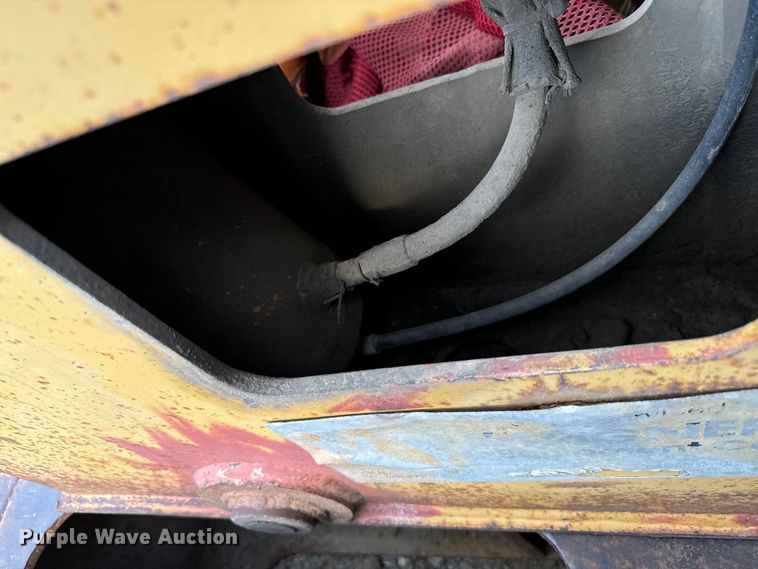 image for item EG9850 1996 Load King 503 PHD lowboy equipment trailer