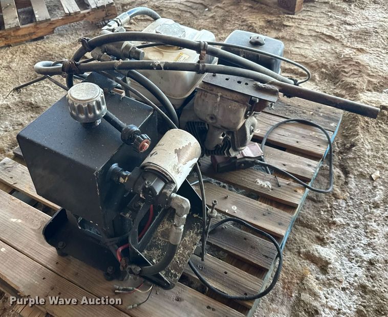 image for item EG9853 2015 Load King RM57 lowboy equipment trailer